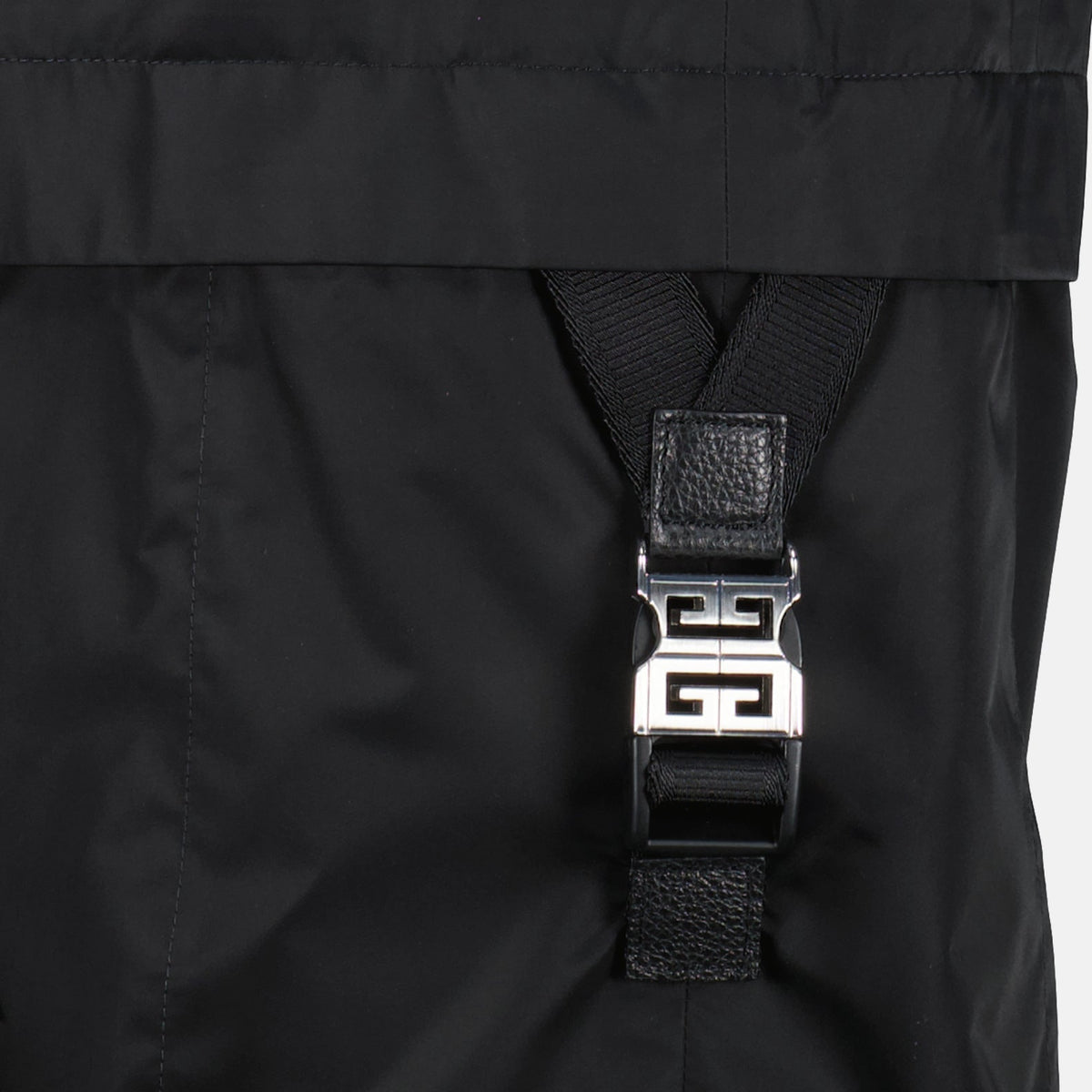 Short Cargo