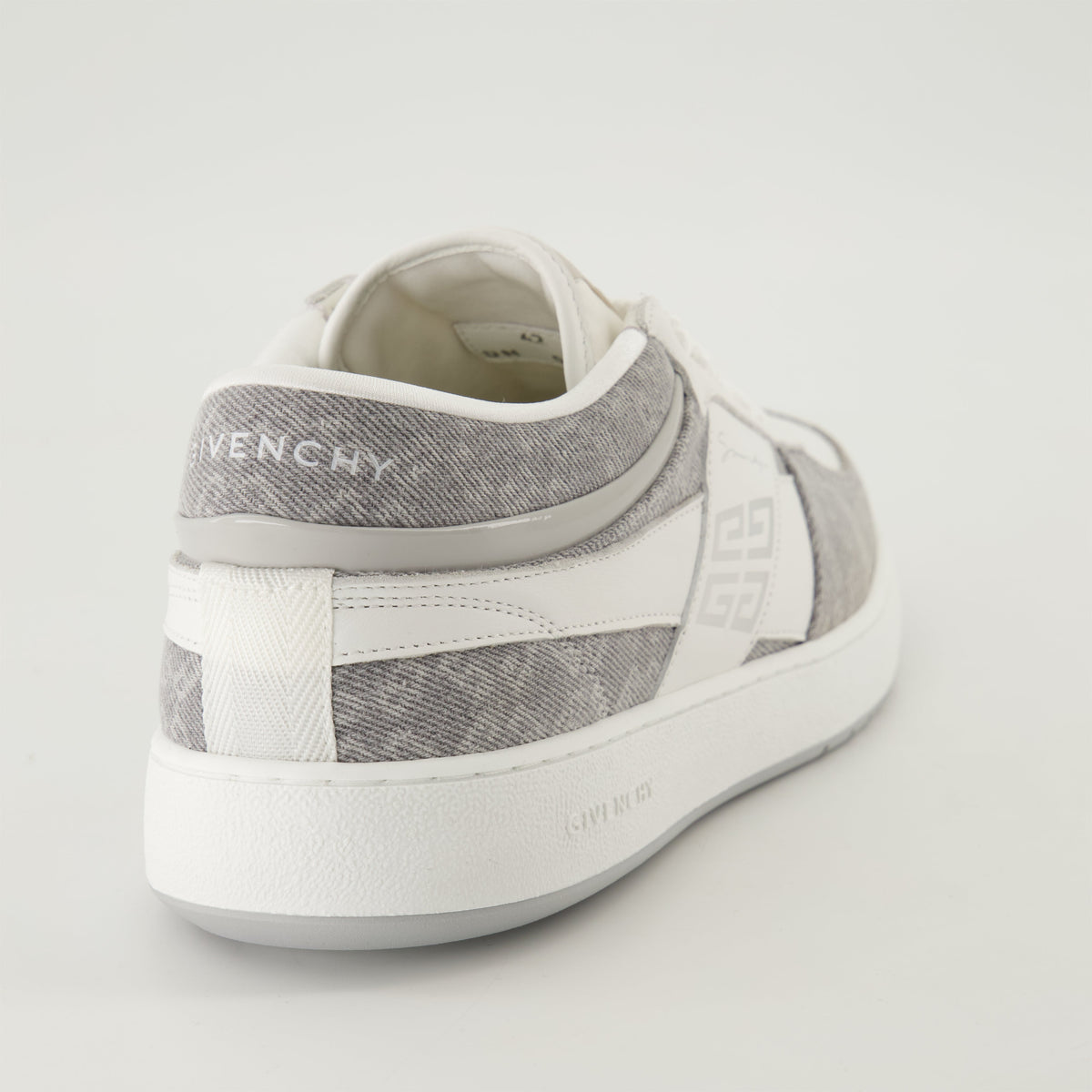 G-Move Sneakers