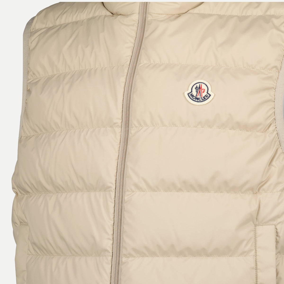 Contrin Sleeveless Puffer Jacket