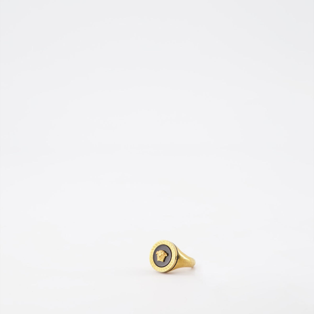 Medusa Ring