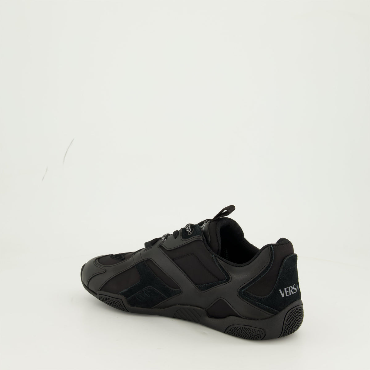 Galaxia Sneakers