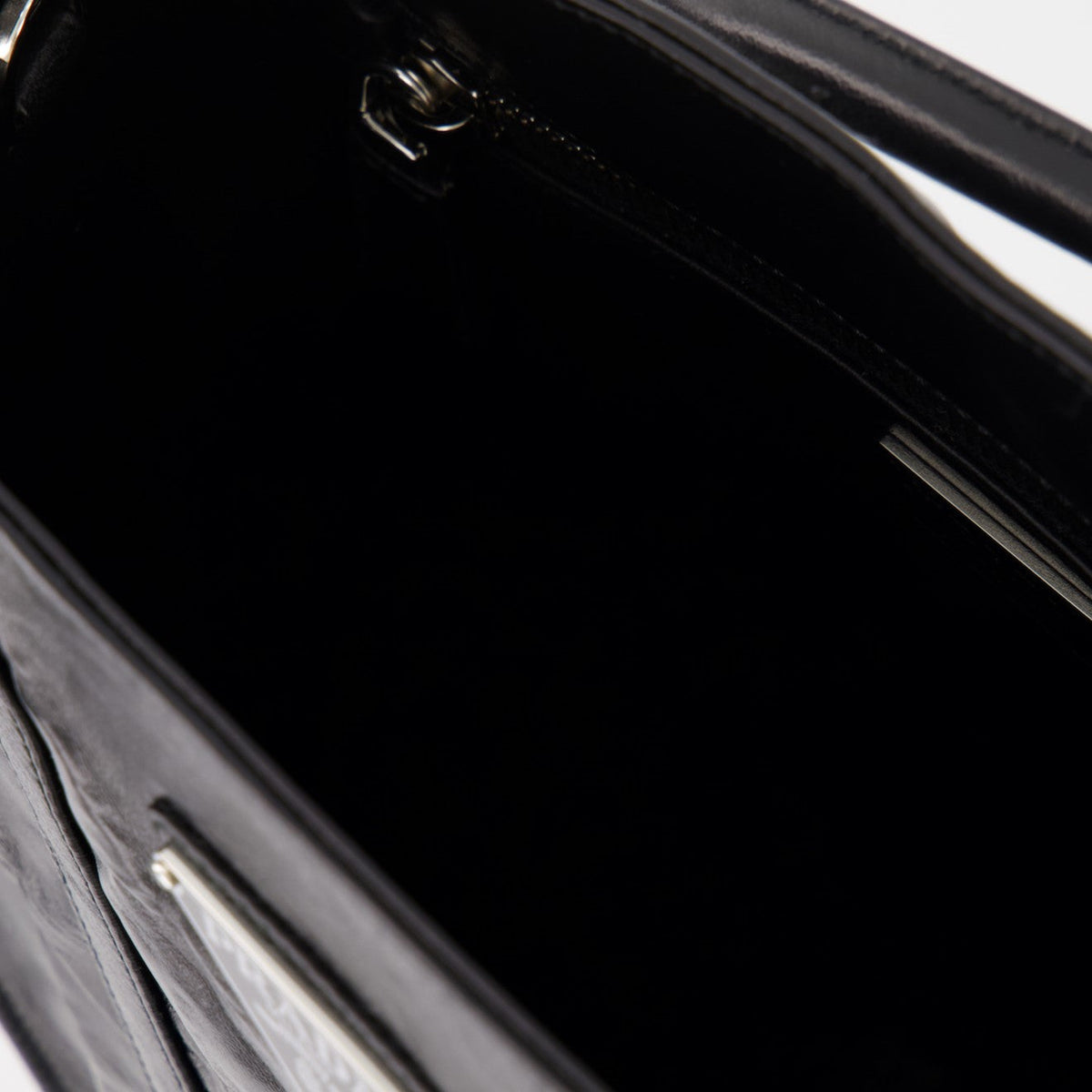 Soft Leather Tote Bag (Black)