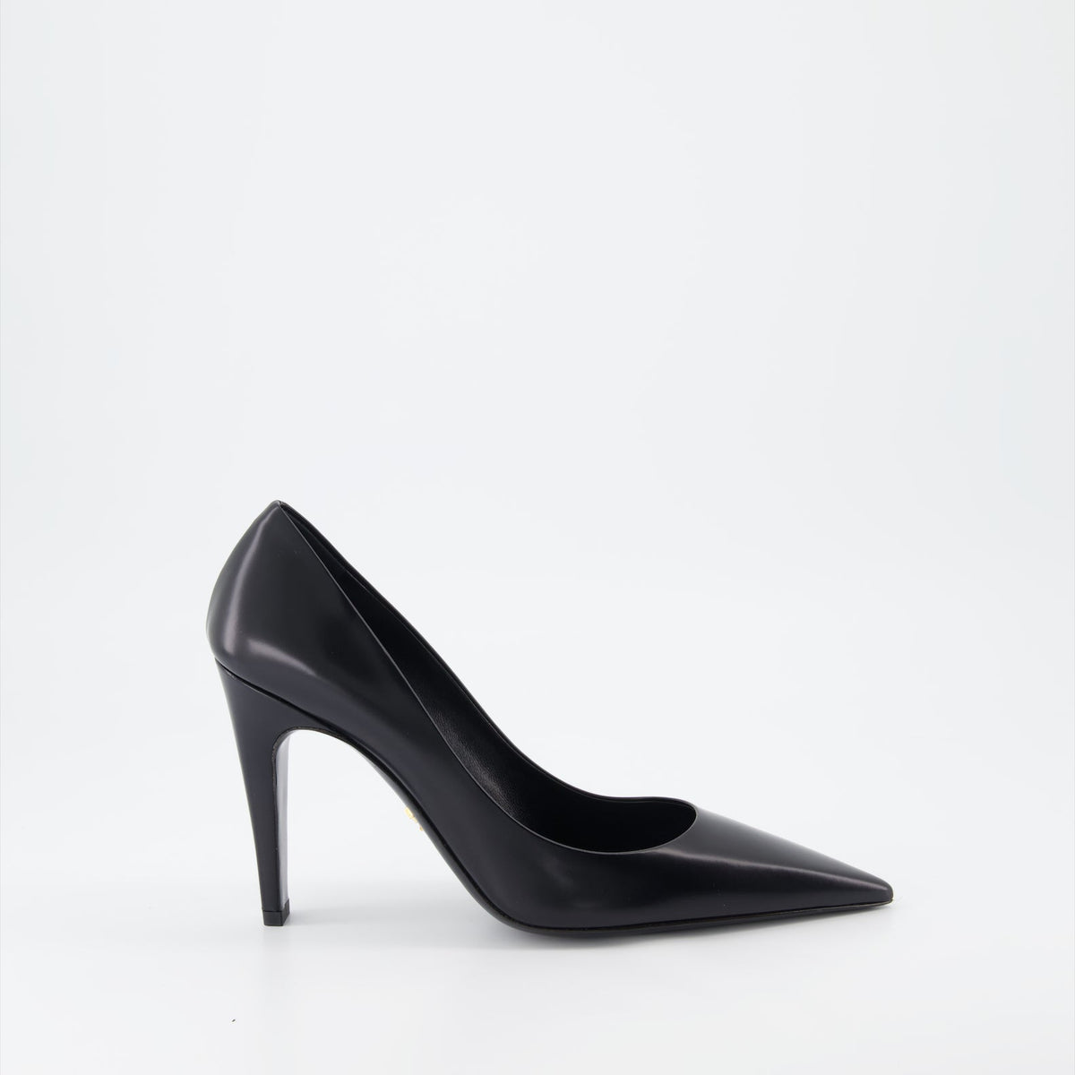 Leather Pointed-Toe Pumps