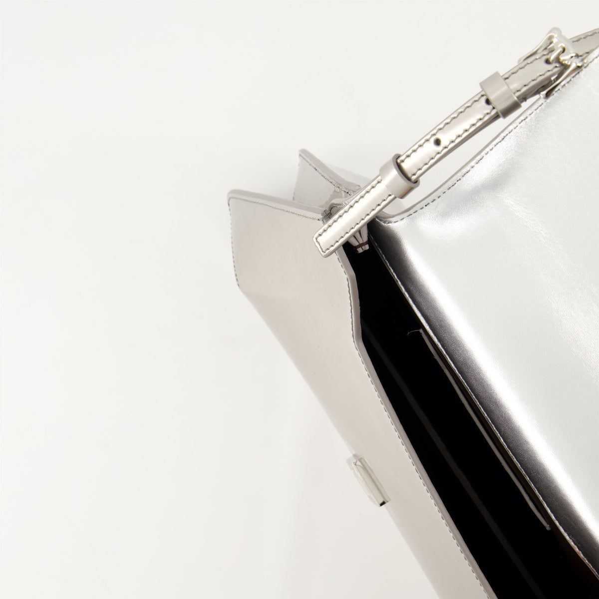 Metallic Silver Leather Shoulder Bag with 4G Logo