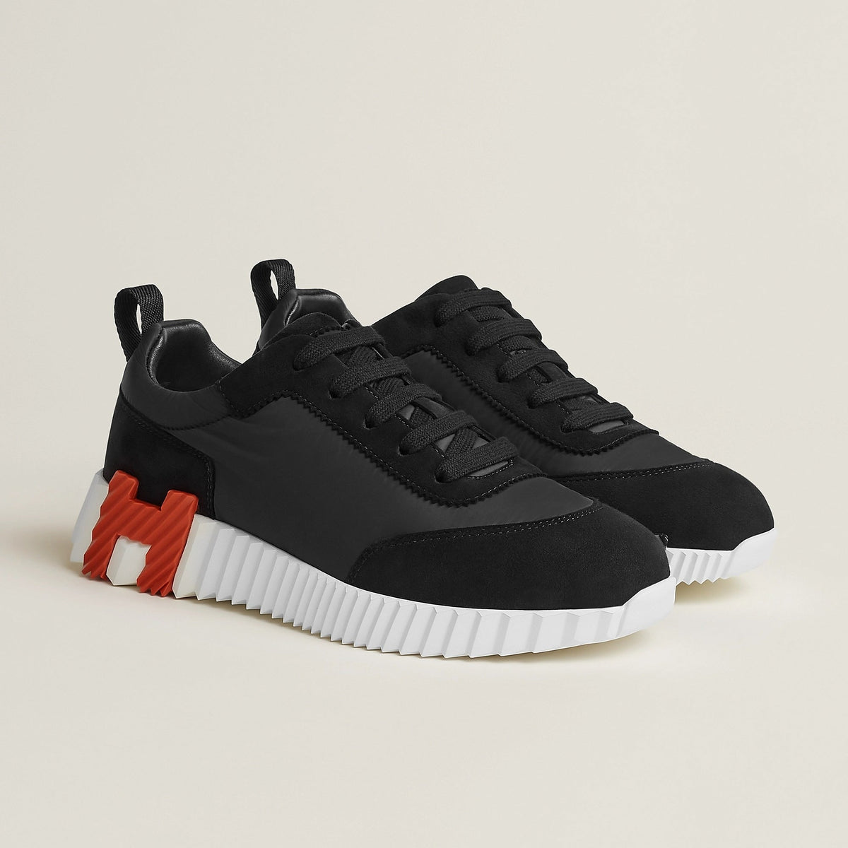Bouncing Sneakers in Black and Orange